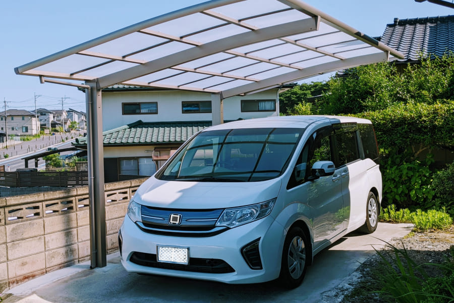 車エンジンつけっぱなし